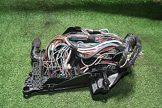 28K83618_1